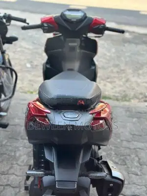 Hero XOOM 125R 2026