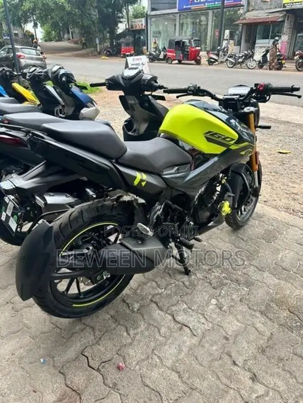 Hero Hunk 160R 2026