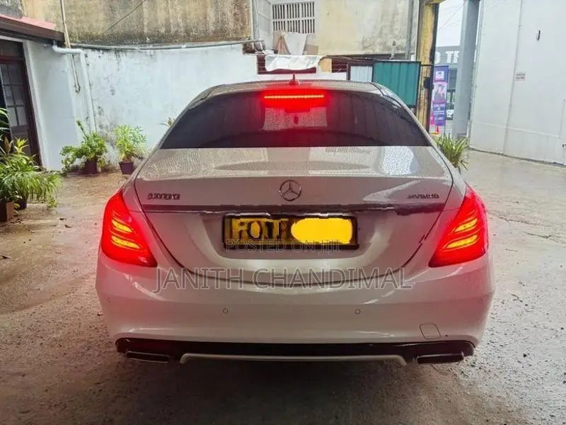 Mercedes Benz S400 2015