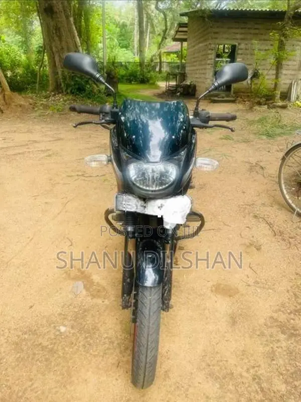 Bajaj Pulsar 150 Black 2018