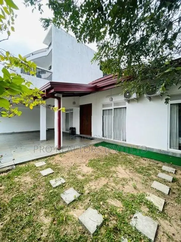 Single Storey House for Rent in Thalawathugoda.