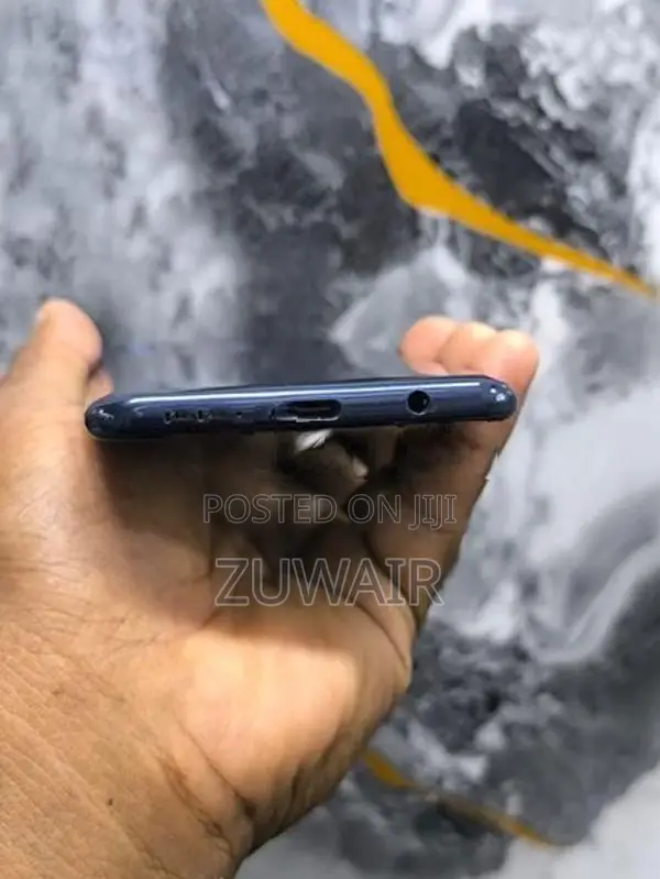 Samsung Galaxy A20 32GB (Used)