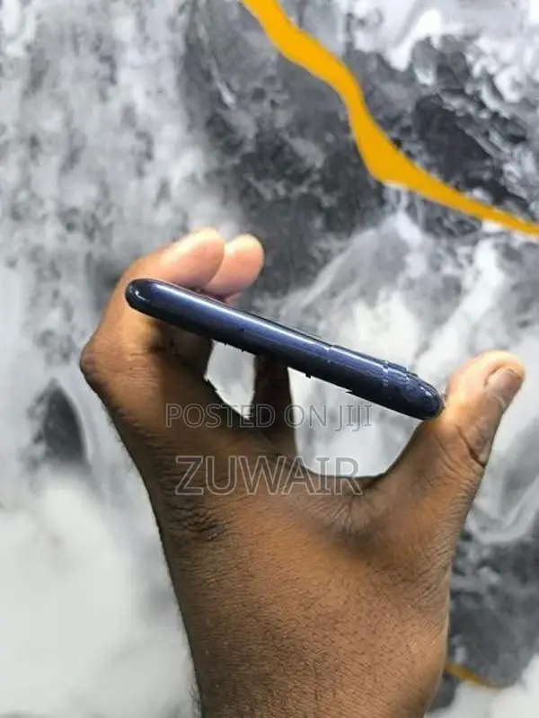 Samsung Galaxy A20 32GB (Used)