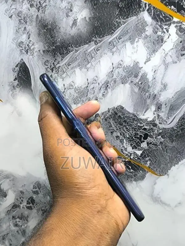 Samsung Galaxy A20 32GB (Used)