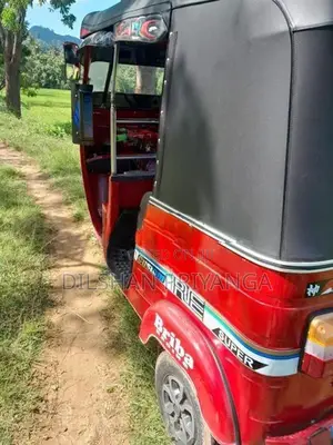 Bajaj RE 2002