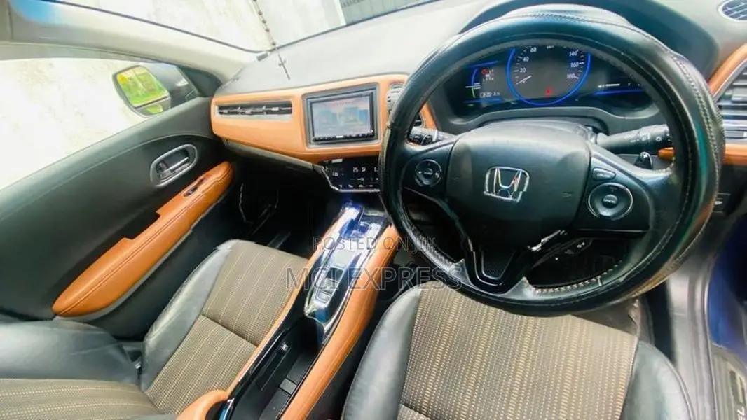 Honda Vezel Orange Packege 2015