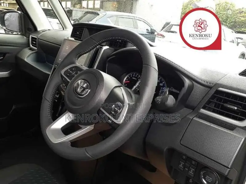 Toyota Roomy G T 2025