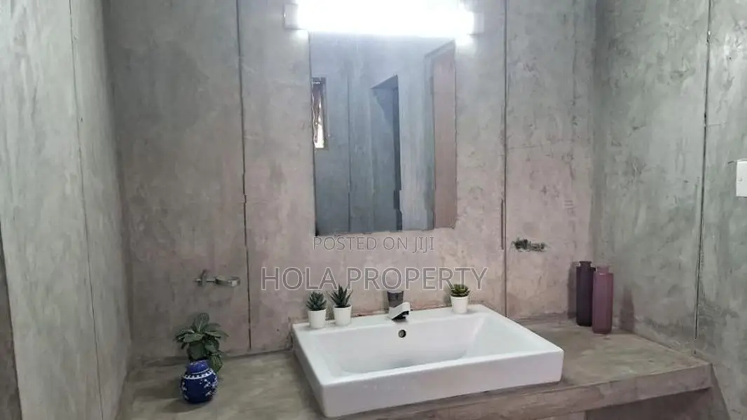 1BHK Studio Apartment Bambalapitiya