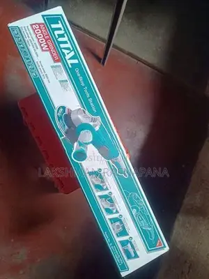 TOTAL 2000W Industrial Angle Grinder