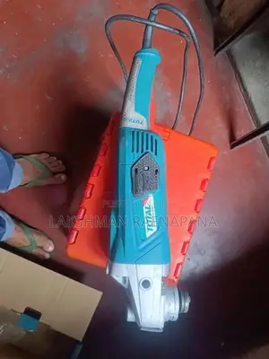 TOTAL 2000W Industrial Angle Grinder