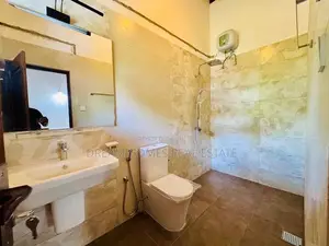 Modern Luxury Residence for Sale in Battaramulla – Lake Road Facing