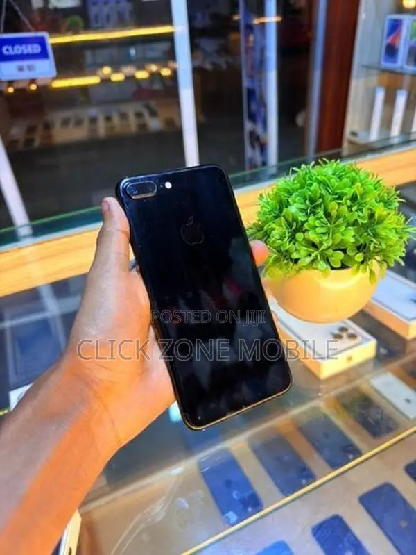 Apple iPhone 7 Plus 128GB (Used)