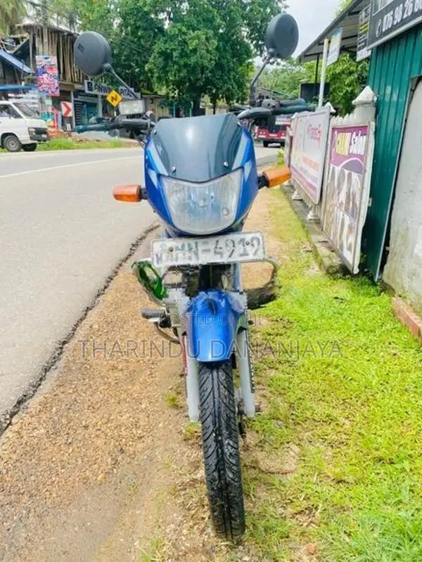 Bajaj CT100 2005