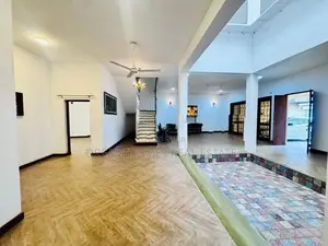 Elegant 3-Storey Family Home with Rooftop Terrace – Kalubowila