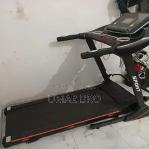 Treadmill with Vibration Belt