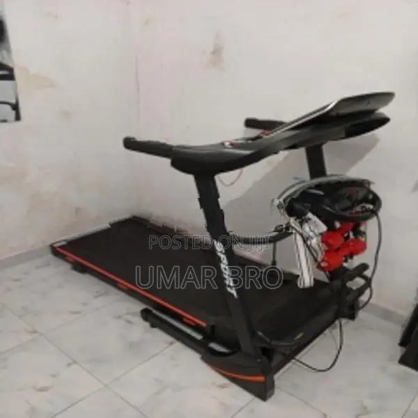 Treadmill with Vibration Belt
