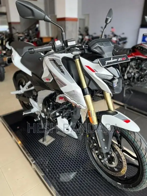Bajaj Pulsar N160 Premium 2026
