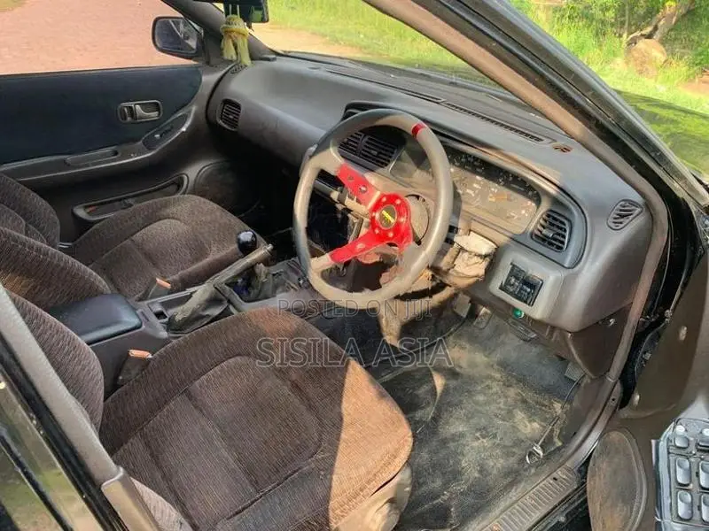 Nissan Cefiro 1990