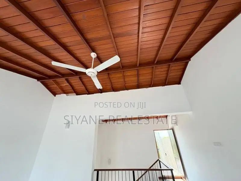Brand New House for Sale Pelawatta