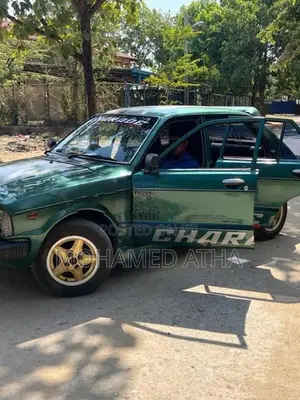 Daihatsu Charade AC / TV player 1980