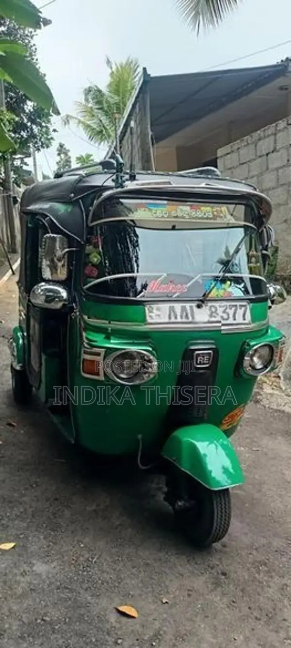 Bajaj RE 2013