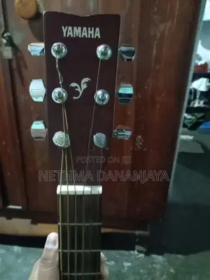 Yamaha Guitar F310