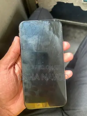 Apple iPhone XS (Used)