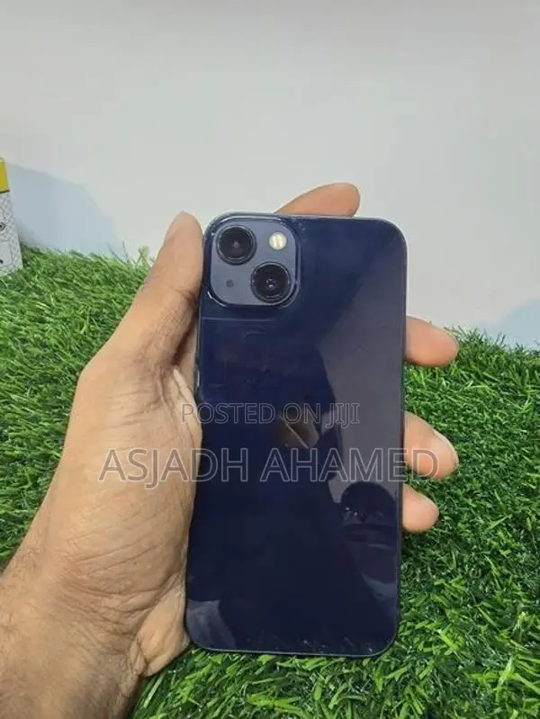 Apple iPhone 13 (Used)