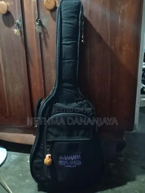 Yamaha Guitar F310