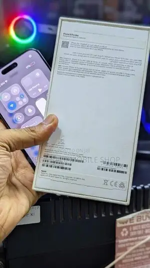 Apple iPhone 15 Pro Max 256GB (Used)