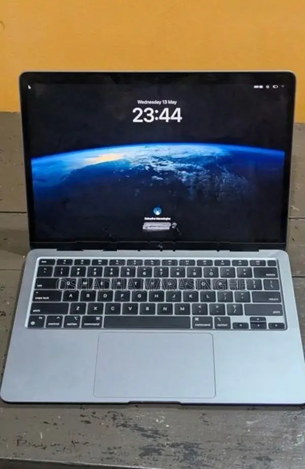 Apple Macbook Air M1