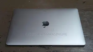 Apple Macbook Air M1