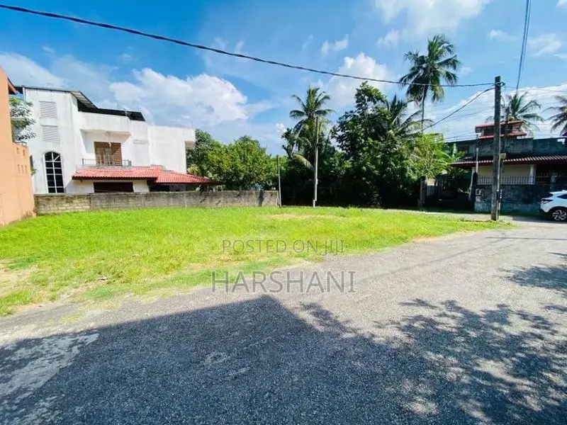 10P Superb Land Close to Colombo – Godagama Main Road, Athurugiriya