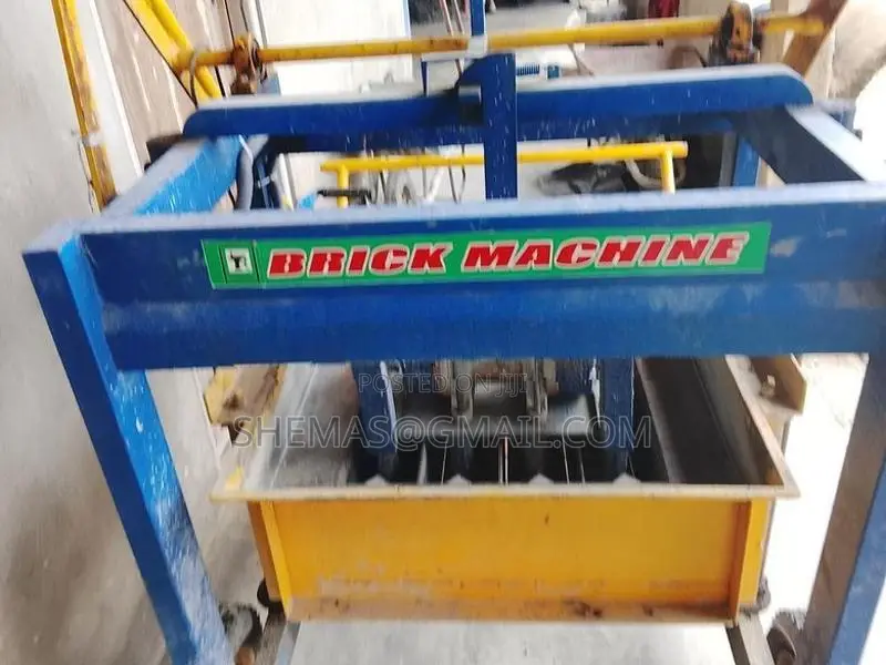 Concrete Block Machine