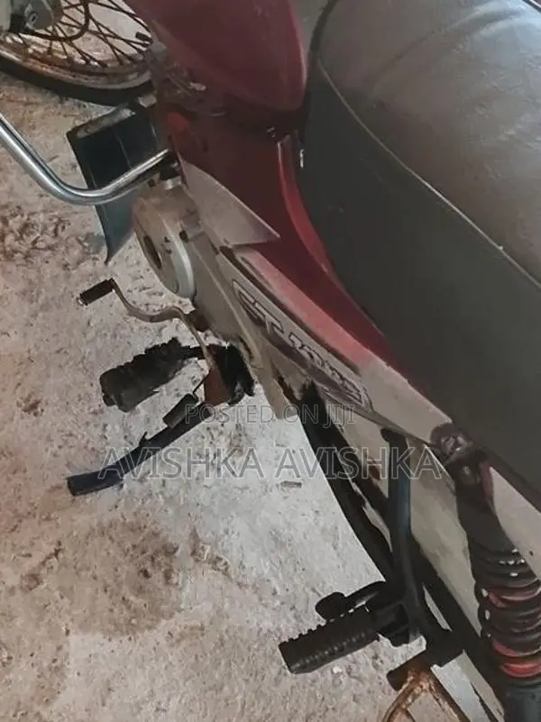 Bajaj CT100 2011