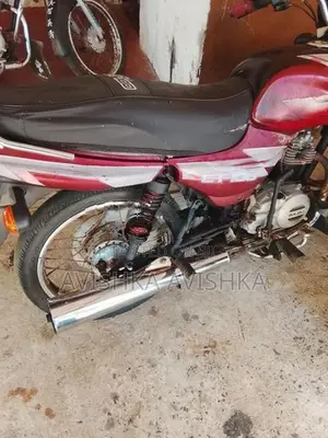 Bajaj CT100 2011