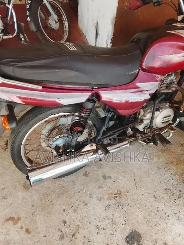Bajaj CT100 2011