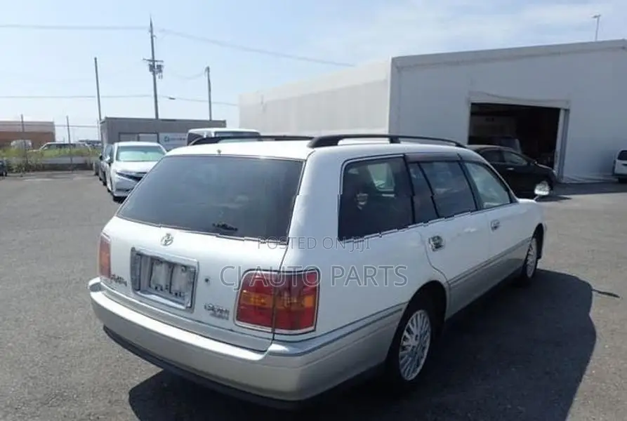 Toyota Crown JZS171 Station Wagon Body Parts