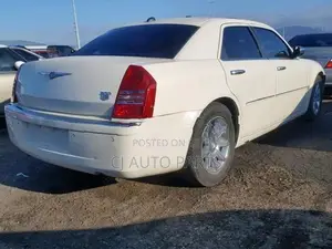Chrysler 300C Removable Body Parts