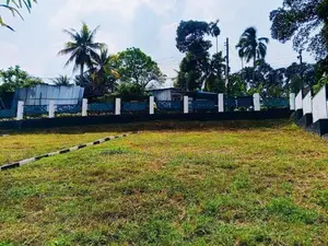 හෝකන්දර හන්දියට අතේ දුරින් නේවාසික බිම් කොටස්