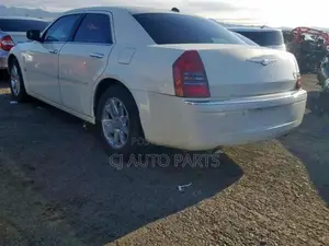 Chrysler 300C Removable Body Parts