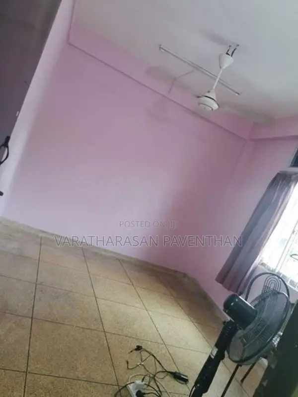 Apartment with 2 Bedroom Colombo 13