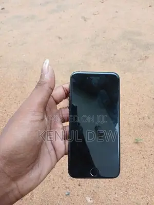 Apple iPhone 7 (Used)