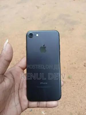 Apple iPhone 7 (Used)