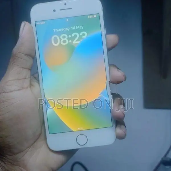 Apple iPhone 8 (Used)