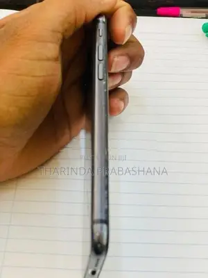 Apple iPhone 8 (Used)