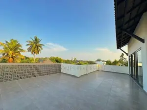 Ultra-Modern Architect Designed Luxury Home in Temple Road Maharagama