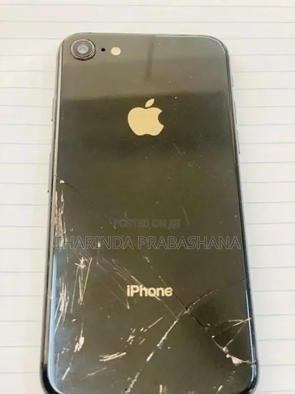 Apple iPhone 8 (Used)