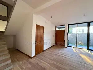 Ultra-Modern Architect Designed Luxury Home in Temple Road Maharagama