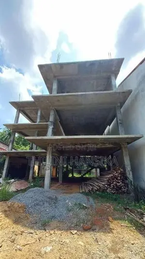 Building for Rent Avissawela